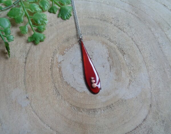 Pendentif longue goutte rouge "Les Cuivrés"