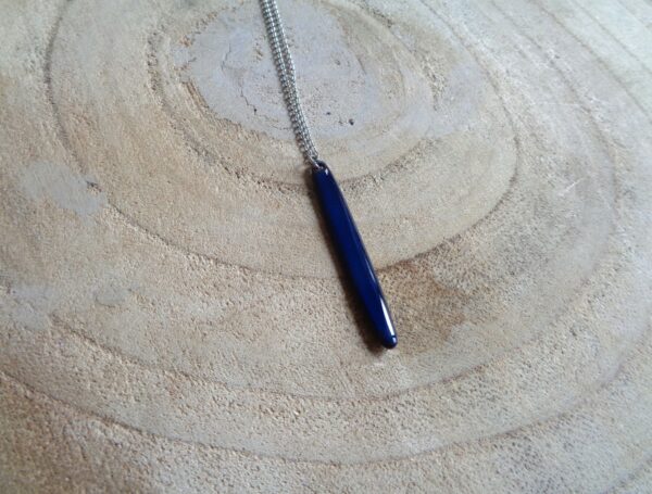 Pendentif long bleu nuit