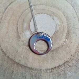 Pendentif rond "Couleurs urbaines"