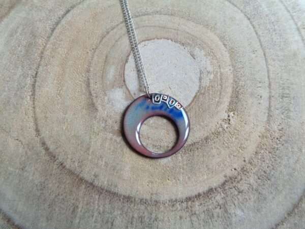 Pendentif rond "Couleurs urbaines"