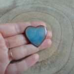 Broche "Cœur" bleu-vert – Image 2