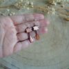 Boucles d'oreilles fleurs et goutte – Image 2