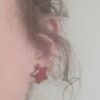 Boucles d'oreilles Clou étoile rouge – Image 4