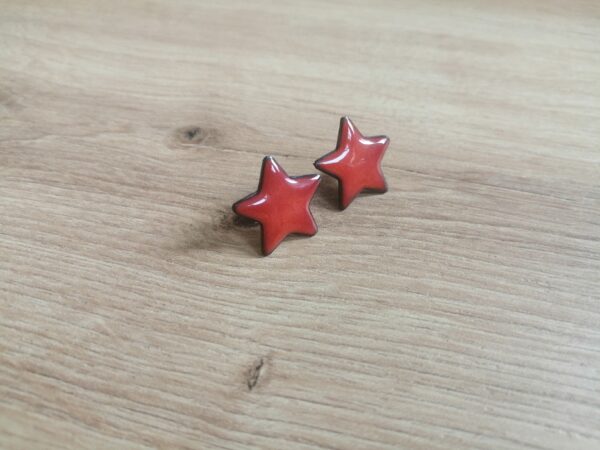 Boucles d'oreilles Clou étoile rouge