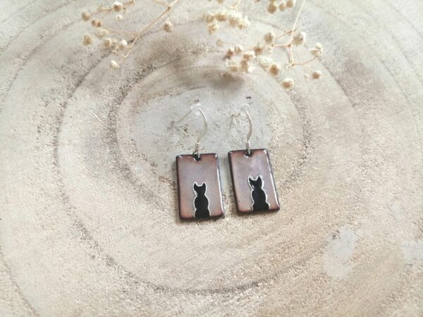 Boucles d'oreilles "Le Chat noir" mauve très clair