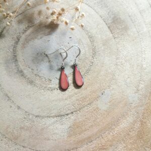 Boucles d'oreilles petite goutte rose