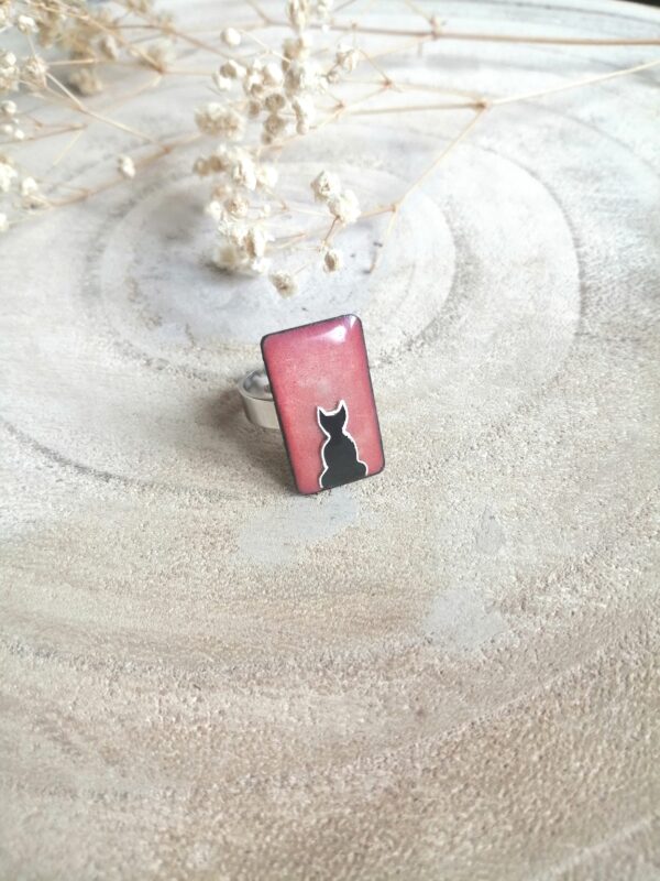Bague "Le Chat noir" rectangulaire rose