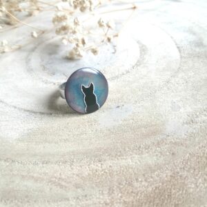 Bague "Le Chat noir" ronde bleu turquoise