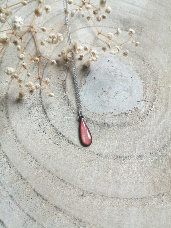 Pendentif petite goutte rose clair