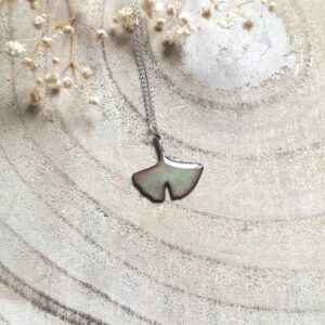 Pendentif Ginkgo vert clair