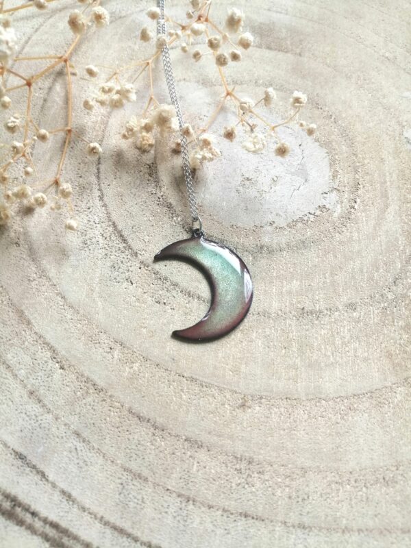 Pendentif grand croissant de lune vert clair