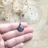 Pendentif petit rond gris bleuté – Image 3